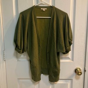 Forever 21 Scrunchy Sleeve Button Up with Pockets